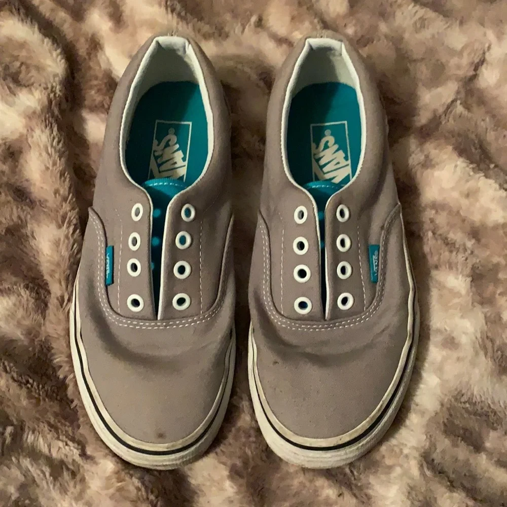 Vans - Picture 1 of 3